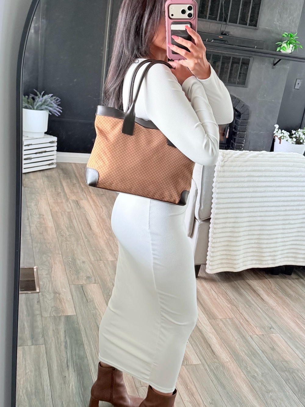 AUTHENTIC Gucci Micro GG Supreme Tote